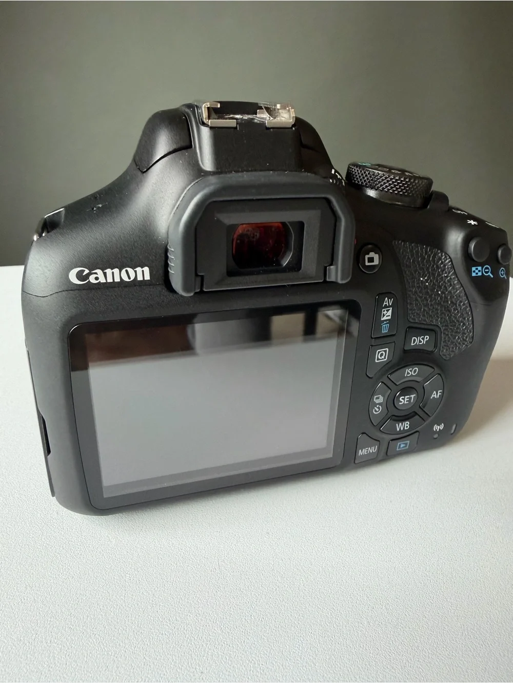 Canon EOS Rebel T7 DSLR Camera Body NWOB